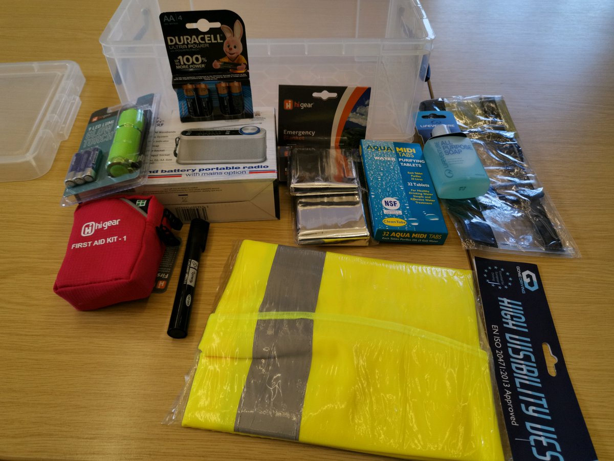 📢Today is the start of #FloodActionWeek 
🏡Do you know how to prepare for a flood? 
ℹ️ Check out bit.ly/3re3jYT for handy tips
🧰What would you put in your flood box? 
#PrepareActSurvive