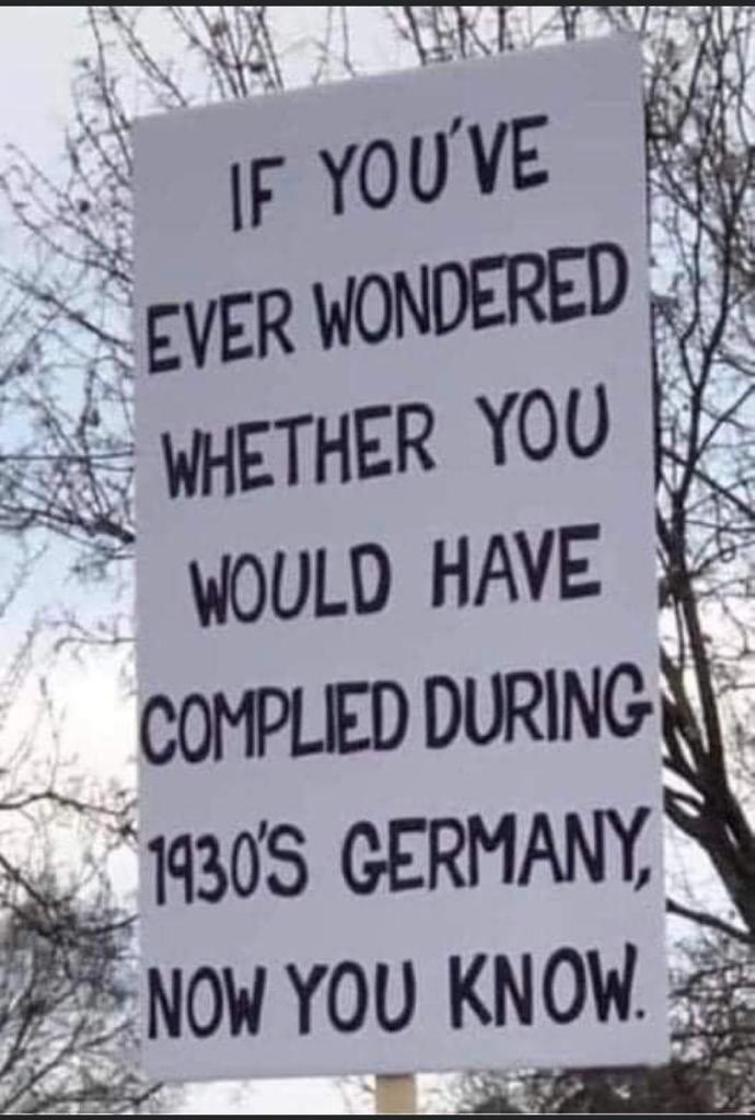 KJ10523918's tweet photo. @fly_girl7 @rando_shelly @pplatesrgrate @veronic79637238 @lorrain00414525 @Arwenstar @Looking4Amerca @mism_2020 @TheFreds How sad. This is very fitting... https://t.co/TUyPBHF3Wv