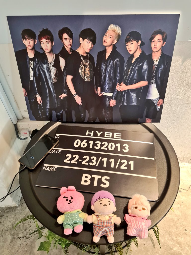 psloveblue's tweet photo. Attended #8ToInfinitywithBTS cafe event ❣ thank u for organising🤗 https://t.co/biz0DHUvq0