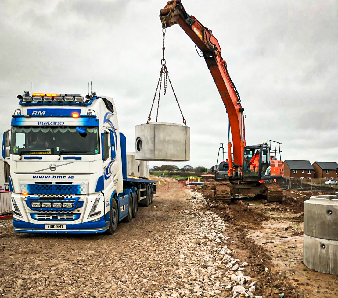 Tracey_Concrete's tweet image. 6.2t Perfect Bases™ with watertight joint offloaded onsite on recent project. Great work SGC Civil Engineering Ltd &amp;amp; BM Transport Ltd. #PerfectBase #Drainage #Civils #Groundworks #Precast #Concrete