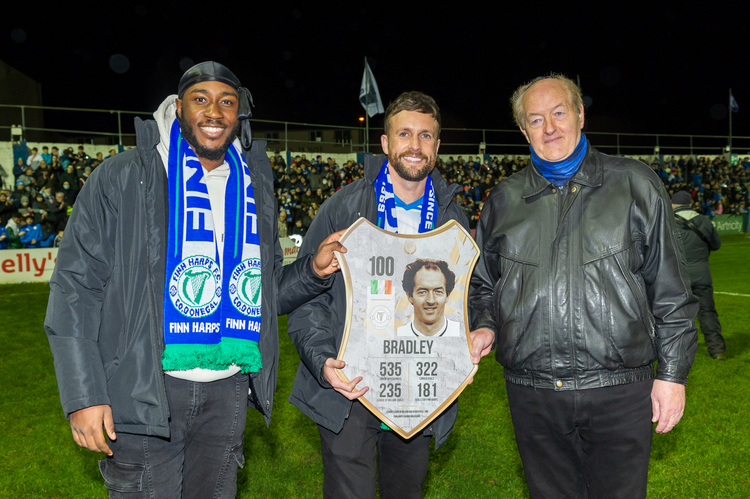 We were honoured to have League of Ireland and Finn Harps legend Brendan Bradley as our guest of honour on Friday night. He was presented with a unique FIFA shield by our friends at Guild at half-time!