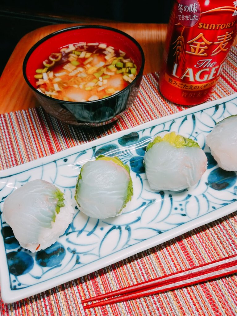 今日の晩ごはん 雨☔降って寒いのでちょっと温まりたい🎵ちょっとリッチな手作り手まり寿司 平目の手まり寿司 イワシのつみれ汁