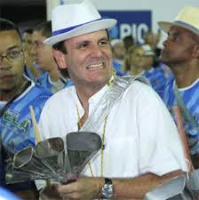 pmarcelo1972's tweet photo. Na sua opinião este canalha, que também é Prefeito do RJ, está preocupado com a saúde do carioca? https://t.co/Rr1IEEgvJ2