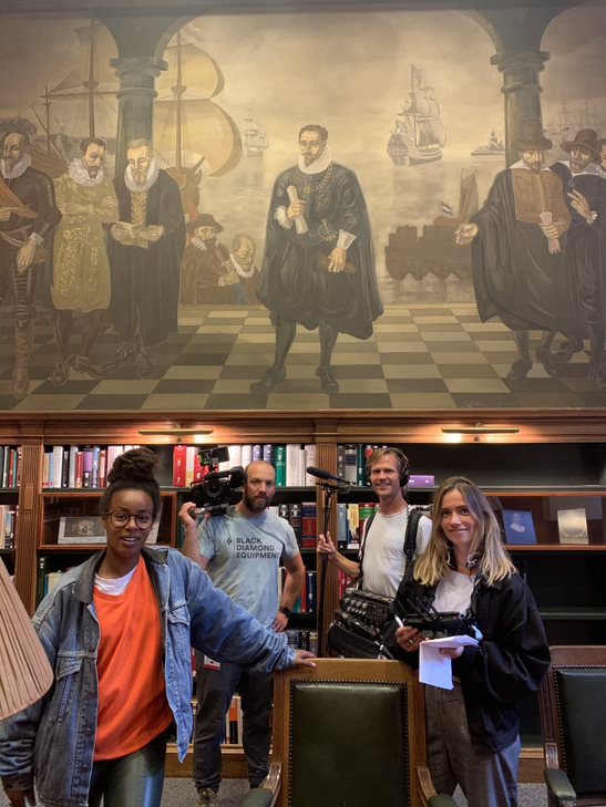 PeacePalace's tweet photo. KIJKTIP! Morgen,23nov, kunnen jullie om 18:40 @npozapp een nieuwe @hetklokhuis aflevering over #HugodeGroot zien,met o.a. @slotloevesteinen het #Vredespaleis.
#Grotius #denhaag #Internationaalrecht #intrecht #intlaw #vrededoorrecht #vrededooreducatie #HetKlokhuis #Kijktip #tvtip https://t.co/QwbsH3wMcJ