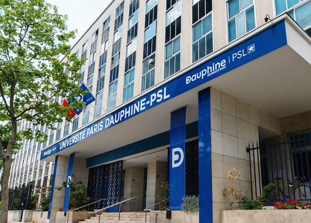 Master101_dso's tweet photo. Ce lundi de novembre marque le premier jour de la PSL Week pour les étudiants du 101 ! Temps fort de la mobilité étudiante, ce rendez-vous semestriel offre aux étudiants de PSL une belle opportunité d’enrichir leurs parcours en développant compétences et sensibilités nouvelles. https://t.co/RTxOxpbnbh
