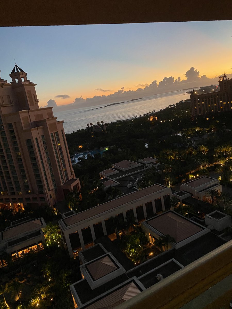 CAROLYN PECK (@carolynpeck) on Twitter photo A beautiful sunrise in the Bahamas on GAMEDAY #1 <a href="/GamecockWBB/">South Carolina Women's Basketball</a> vs #2 <a href="/UConnWBB/">UConn Women’s Basketball</a> today on ESPN yes ESPN 12:00. A beautiful sunrise in the Bahamas on GAMEDAY #1 <a href="/GamecockWBB/">South Carolina Women's Basketball</a> vs #2 <a href="/UConnWBB/">UConn Women’s Basketball</a> today on ESPN yes ESPN 12:00.