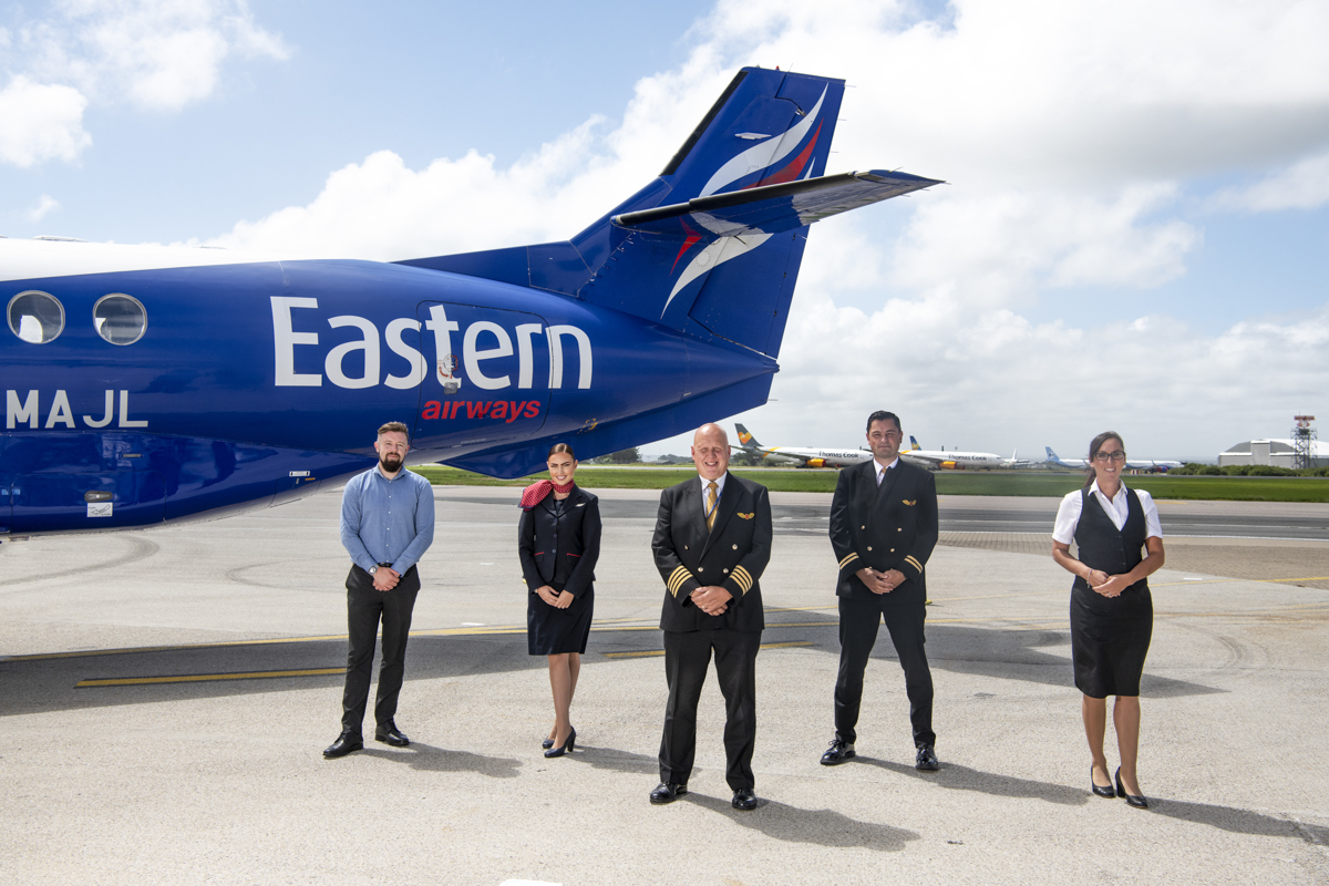 Newquay_Airport's tweet photo. New Route Announcement – London Gatwick✈️ ❤️💙

We’re delighted to officially announce that Eastern Airways will operate the new year-round daily service to London Gatwick.
Taking off from 15 December, seats on sale today at https://t.co/Y3oUR4b5uq https://t.co/SSx1de5Udm