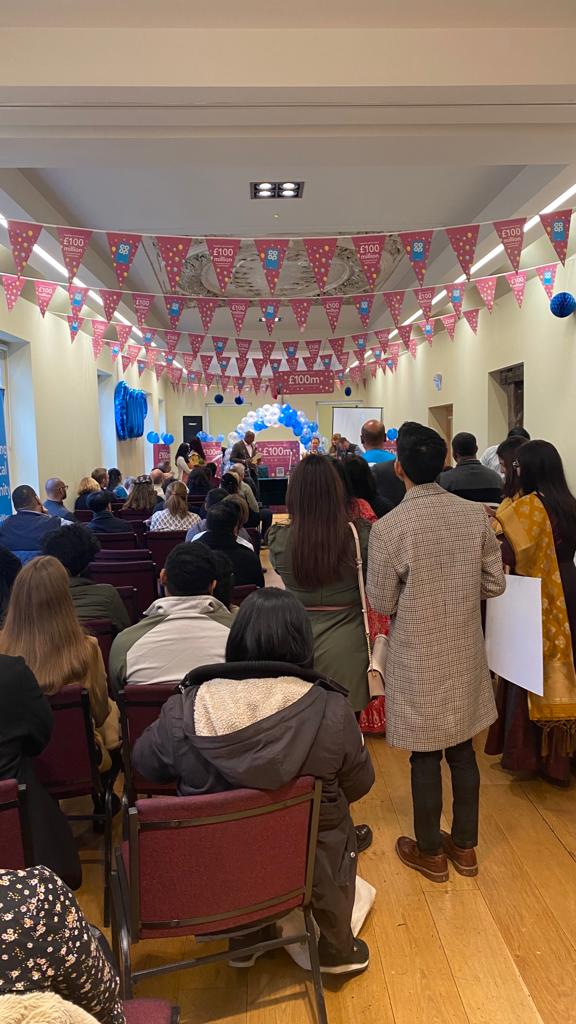 Such a great day with #Coop celebrating Community payout to many of the local causes our members support. £100m raised!Amazing feeling to be a part of it!  #ItsWhatWeDo 
<a href="/RachelAyangunna/">Rachel Ayangunna</a> <a href="/ShadwellMark/">Mark Shadwell</a> <a href="/azhafiz49/">Azad Hafiz</a> <a href="/UmarUllah20/">Umar Ullah</a> <a href="/MatthewRYoung/">Matthew Young</a> <a href="/PeterBatt3/">Peter Batt</a> <a href="/abdulk1980/">Abdul Khan</a> <a href="/MBazuti/">Musaab Bazuti</a>