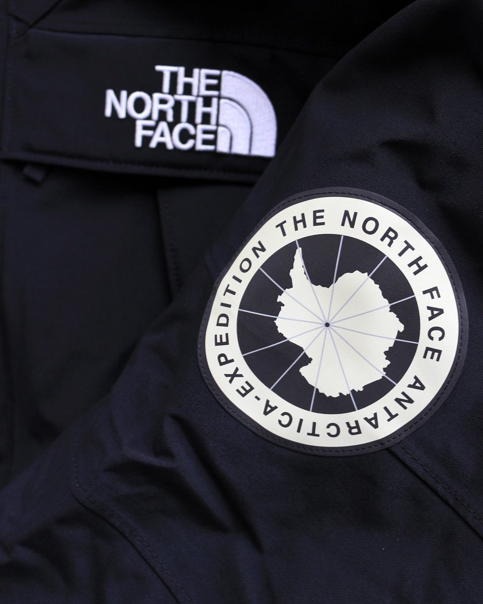walkinstore's tweet photo. LockerRoom KYOTO

『THE NORTH FACE』より"アンタークティカパーカ"が発売開始☃️
GORE-TEX®︎、光電子®︎ダウン、パーテックス®︎カンタムと最高峰の機能性を備えた最強アウターです🔥
まだアウター決まってない方やワンランク上のアウター探している方は是非🤝

#thenorthface #tnf #winter https://t.co/EnvXievSVe