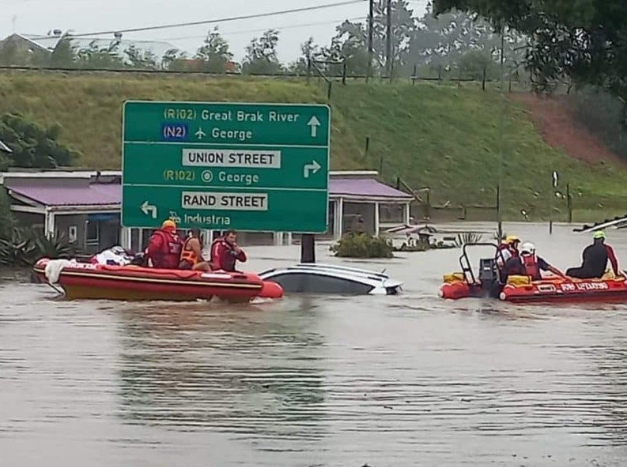 Prayers Please:
Several roads were closed in George, South Africa due to flooding. Some hospitals and houses are under water. In addition, certain parts of the city experience power outages due to the heavy rain.