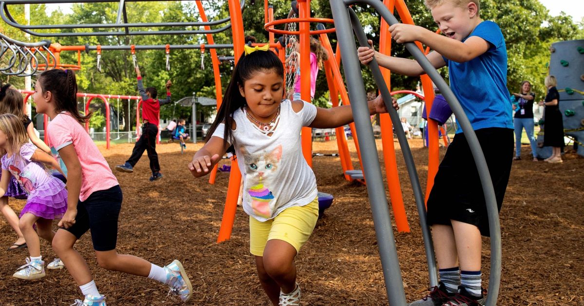 MaxPlayFit's tweet photo. The Value of Play for Youth
via #Playcore
https://t.co/e1WcFUjsO9 https://t.co/hOzUbkklsY