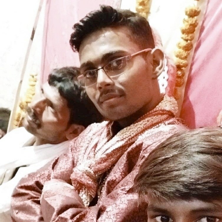 Happyraazm's tweet photo. #NewProfilePic https://t.co/EvJWVcI54S