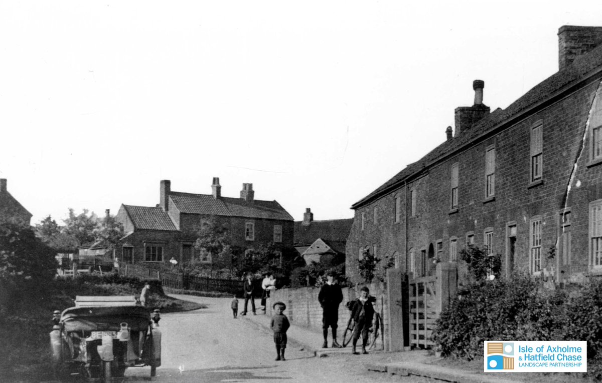 #IoAHC Fact of the week - Nethergate
This image shows Nethergate in Westwoodside.
Check out our fact of the week - ioahc.net/news/
#history #westwoodside #photography #village #isleofaxholme