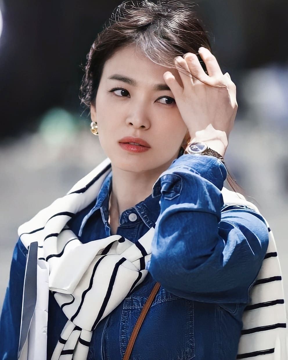 Shut up Sweet heart
Happy 40th birthday to you, Song Hye-Kyo 