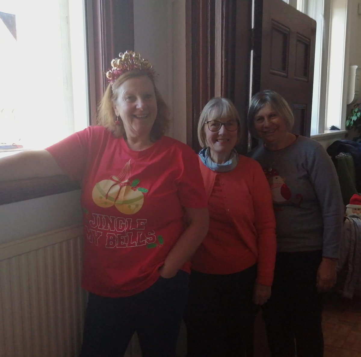 thecafefenton's tweet image. Great volunteers today wrapping Christmas presents for the community in the #communityroom at The Cafe Fenton!! Amazing work! Volunteers will be wrapping every Monday and Wednesday in the #communityroom come along and help if you can 🎁