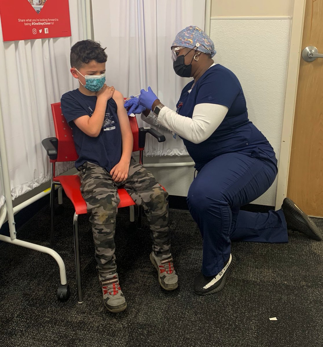 StantonPartners's tweet image. Need a COVID19 vaccine? Join @PHLschools @ChildrensPhila &amp;amp; the @Eagles for a vaccine event on 11/23 at @NEHS1 from 12-3pm! Age 5+. To register, call or text "READY" to 267-328-5378 or visit chopvax.chop.edu. For more details, visit bit.ly/30kEhvX.