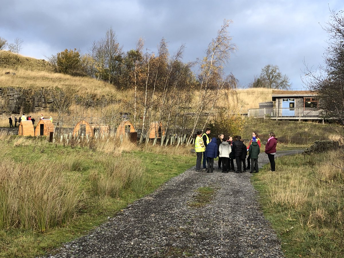 Thanks to <a href="/StCuthsCrook/">St Cuthbert's Primary and Nursery School</a>  for participating in such a fantastic day of geoenergy and palaeoclimate change at Harehope Quarry, Weardale  with <a href="/DurUniEarthSci/">Durham Earth Science</a> Year-3 undergraduates😀