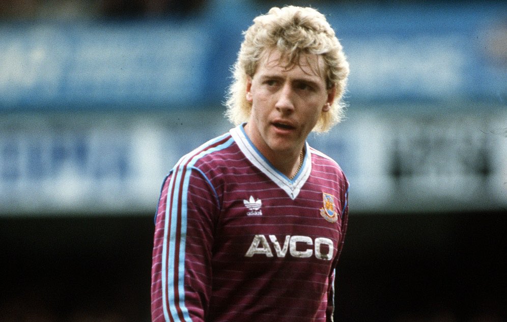 A big happy birthday to legendary striker Frank McAvennie!  