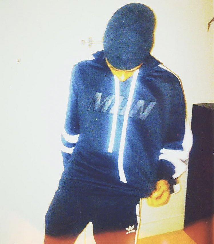ZAYNJARCHIVES's tweet photo. https://t.co/mbsyGx7MP9