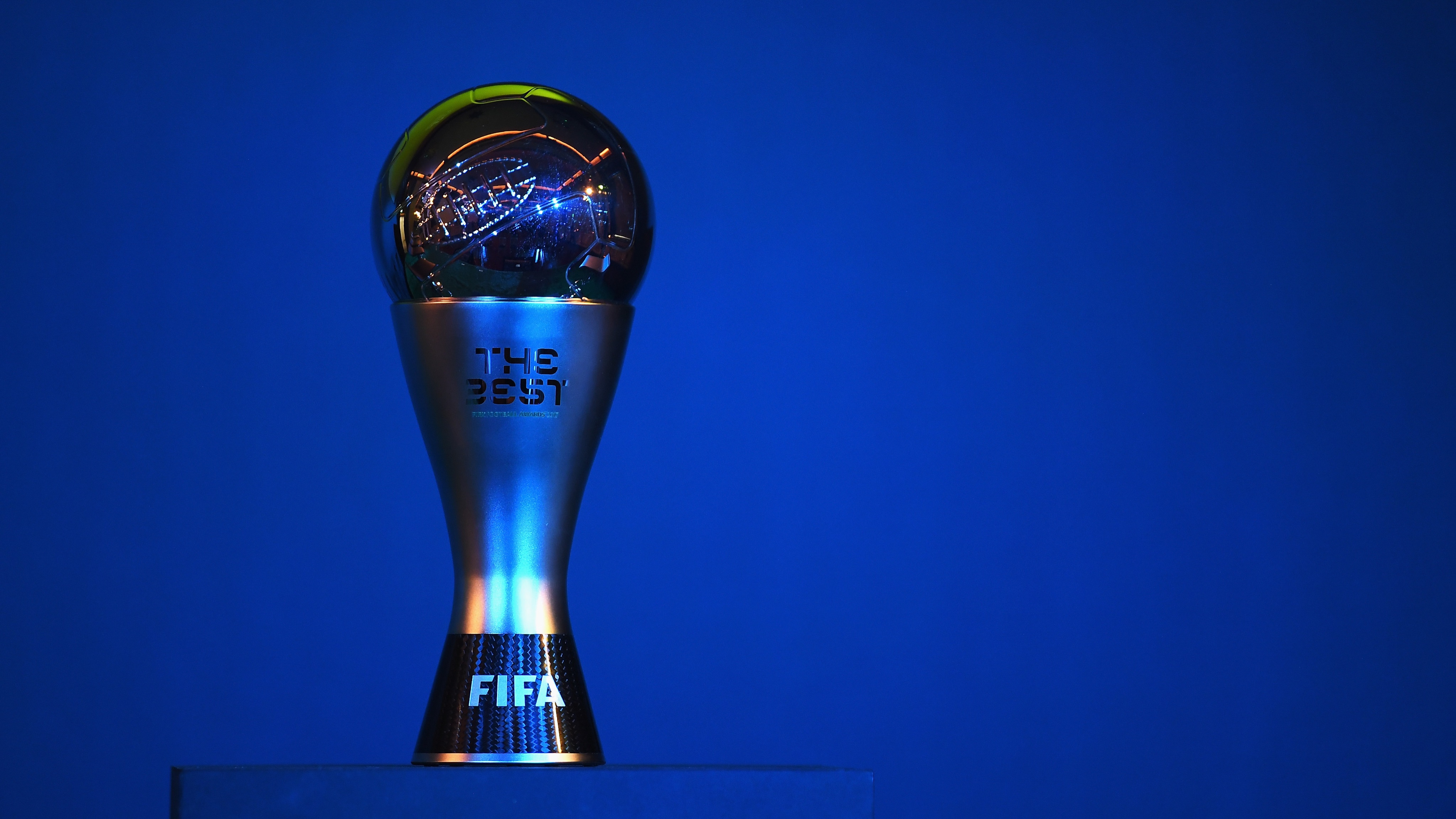 Troféu entregue ao melhor jogador do mundo na temporada | Foto: Divulgação/FIFA