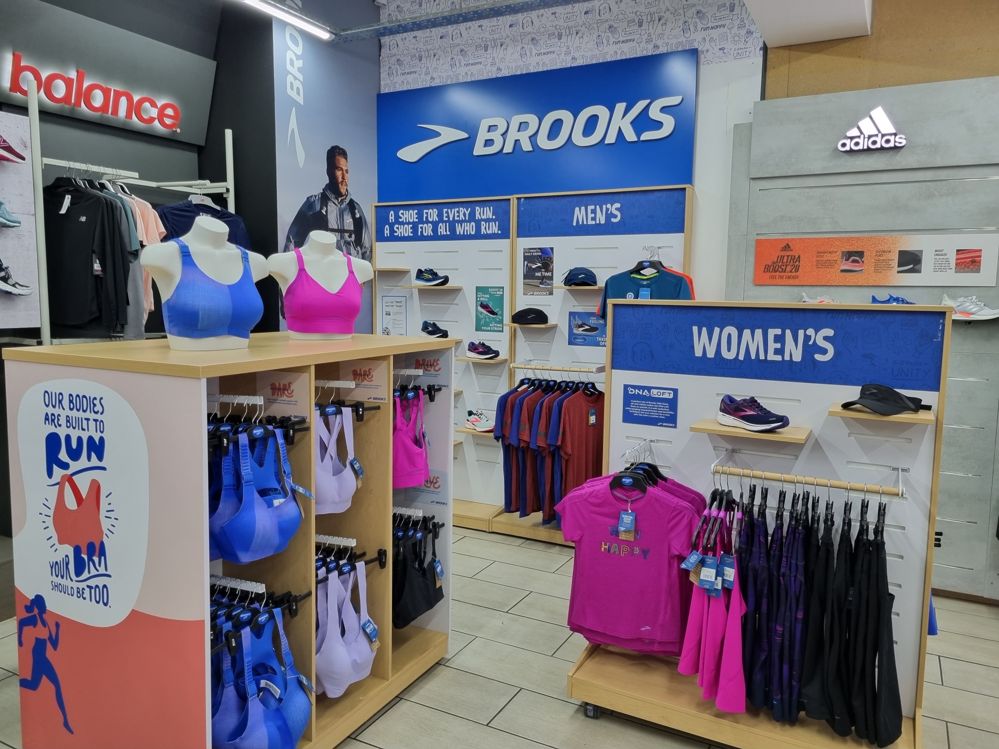 Brooks Running SA on X: Hello 𝗥𝘂𝗻𝗻𝗶𝗻𝗴 𝗛𝗶𝗴𝗵! Big congratulations  to Craig on this new venture. Head over to Running High (previously Sweat  Shop Bedfordview) for all your Brooks running shoes, apparel