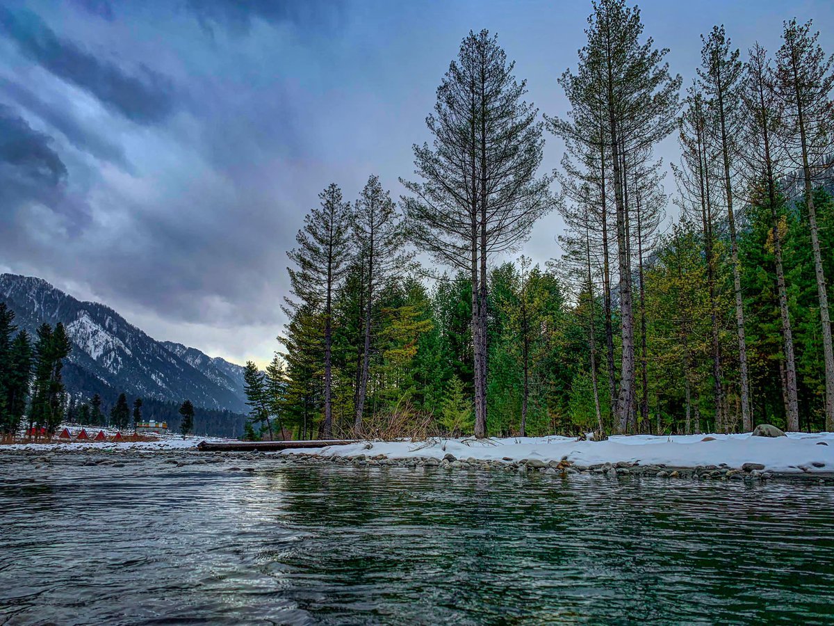 KumratDirU's tweet photo. #kumratvalley after recent #snowfall2021
Credit: Hashim Chippa https://t.co/elW87UC9e7