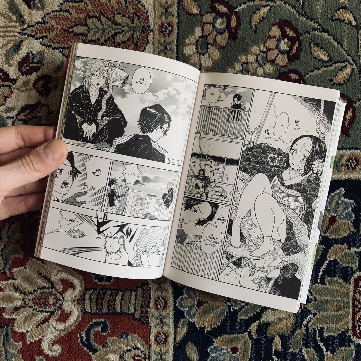 mmythosmanga's tweet photo. 吾峠呼世晴短編集 (#GotôgeKoyoharuTanhenshû) - 2019. #Shonen prépublié en partie dans le #ShōnenJump et le #JumpNext. À la lecture de ce recueil d’histoires courtes, #GotougeKoyoharu semblait déjà poser les pièces d’un puzzle qui deviendra #DemonSlayer. Une lecture très agréable. https://t.co/oW3iYBnVKq