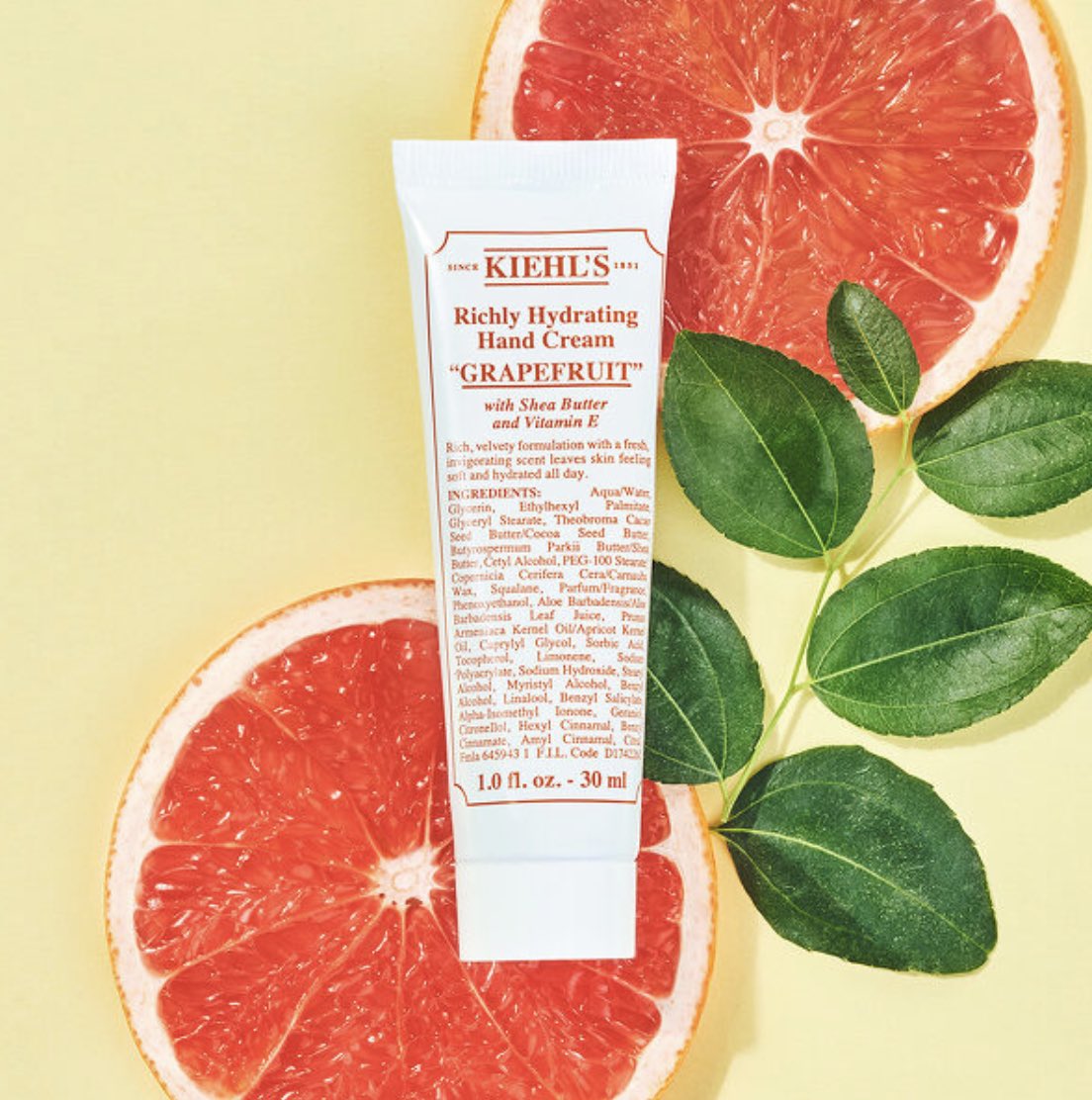 [RT이벤트]사랑하는 밤디 작가님의 <서클 어라운드>가 오늘 리디북스에서 출간되었습니다🎉 집착광공인데 짠한 공현이와 그에게서 벗어나려고 애쓰는 주인이 이야기랍니다❣️
리트윗 해주신 분들 중 세분 뽑아 전권 선물 드리도록 하겠습니다! 전권 소장하신 분께는 키엘 선크림 드려요💕당발은 12/18!