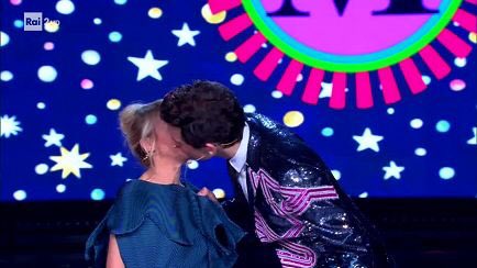 salotto_xf's tweet photo. MIKA e @lucianinalitti 💘

#XF2021 https://t.co/mgde119EOz