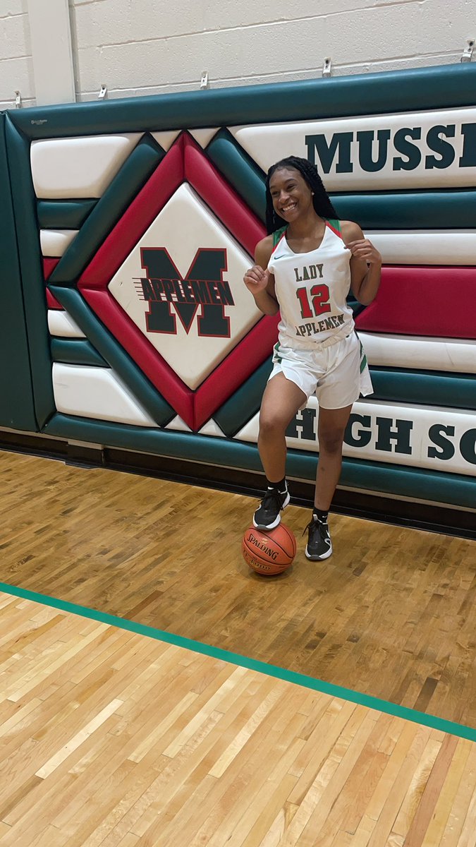 Coach Elliott tweet media