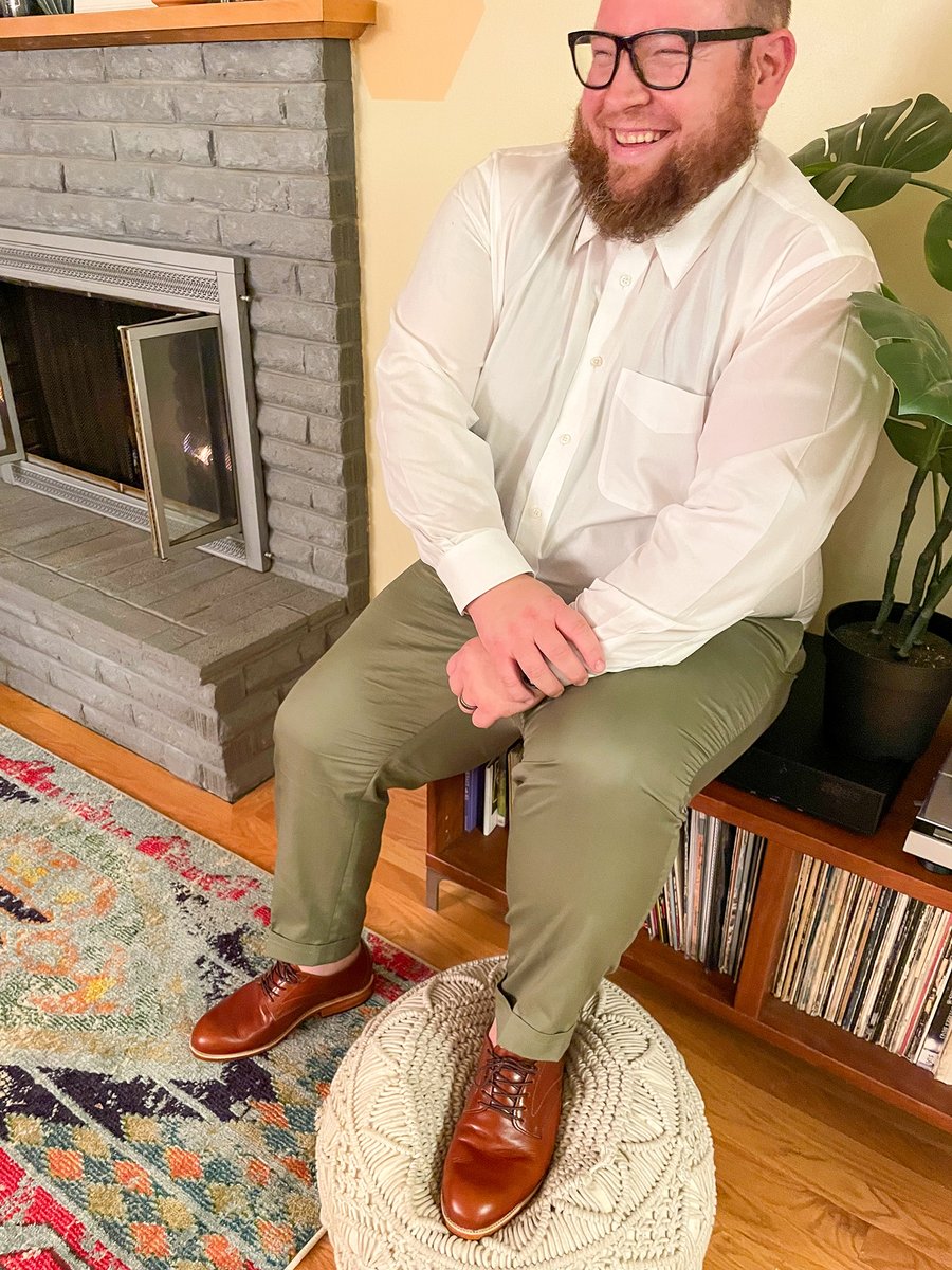 There's a socially-conscious shoe brand creating custom made shoes w/ sizes to 17 and EEEEE widths. We try the new <a href="/adelanteshoeco/">Adelante Shoe Co.</a> formal collection: bit.ly/3FGD7dj