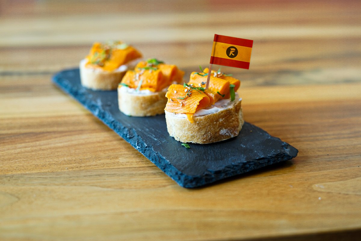 RevoFoods's tweet photo. ¡HOLA ESPAÑA! 🇪🇸
Está viniendo. ¡Revo Salmon ya está en Madrid y en Barcelona! 😎🌿Salmón 100% vegetal🌍 Map @ https://t.co/5Czy4jD2zb
Revo Salmon is now available in selected stores and restaurants in Spain!
#revofoods #revo #areyourevo #revosalmon #plantbasedseafood https://t.co/Bwl1rXF9N2