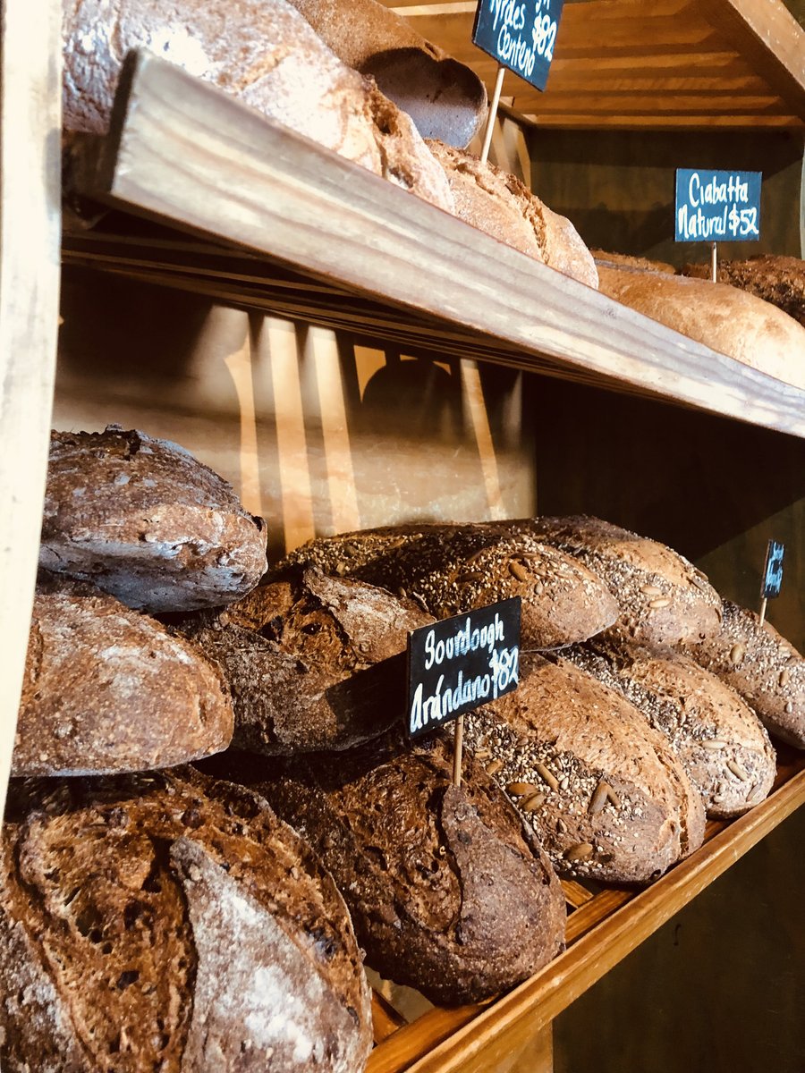 HacklPanaderos's tweet photo. #lunesdehackl buenos días! Que pan van a elegir hoy? #sourdough #pandemasamadre #unpanconmadre https://t.co/abzE4TWVqn