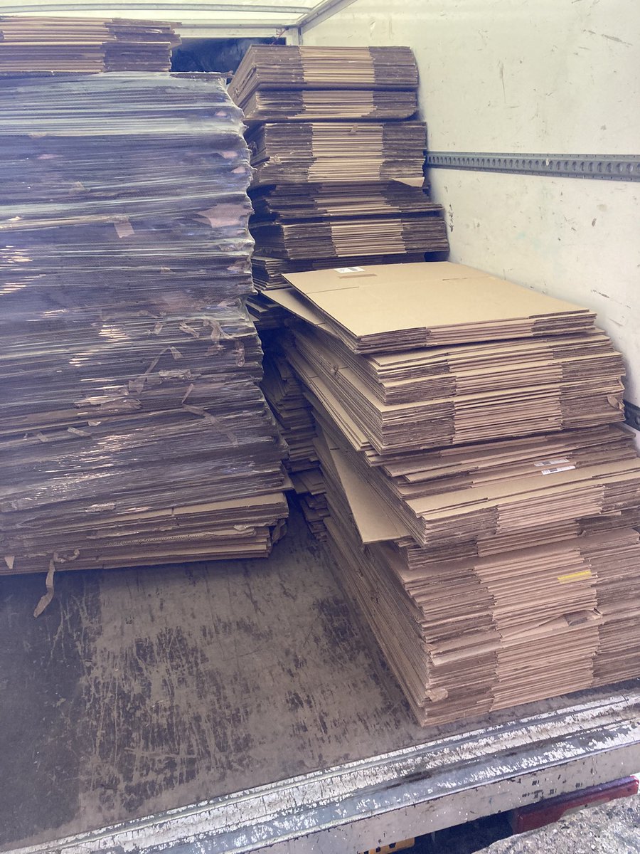 the_boxking's tweet photo. And another thousand boxes saved from the recycling process 📦📦

To be used again for the purpose they were meant to be,  a box! 

Not just used and discarded when they can be used again and save people money too 

We all have a responsibility for sustainability #oldhamhour https://t.co/YBB8en0mBK