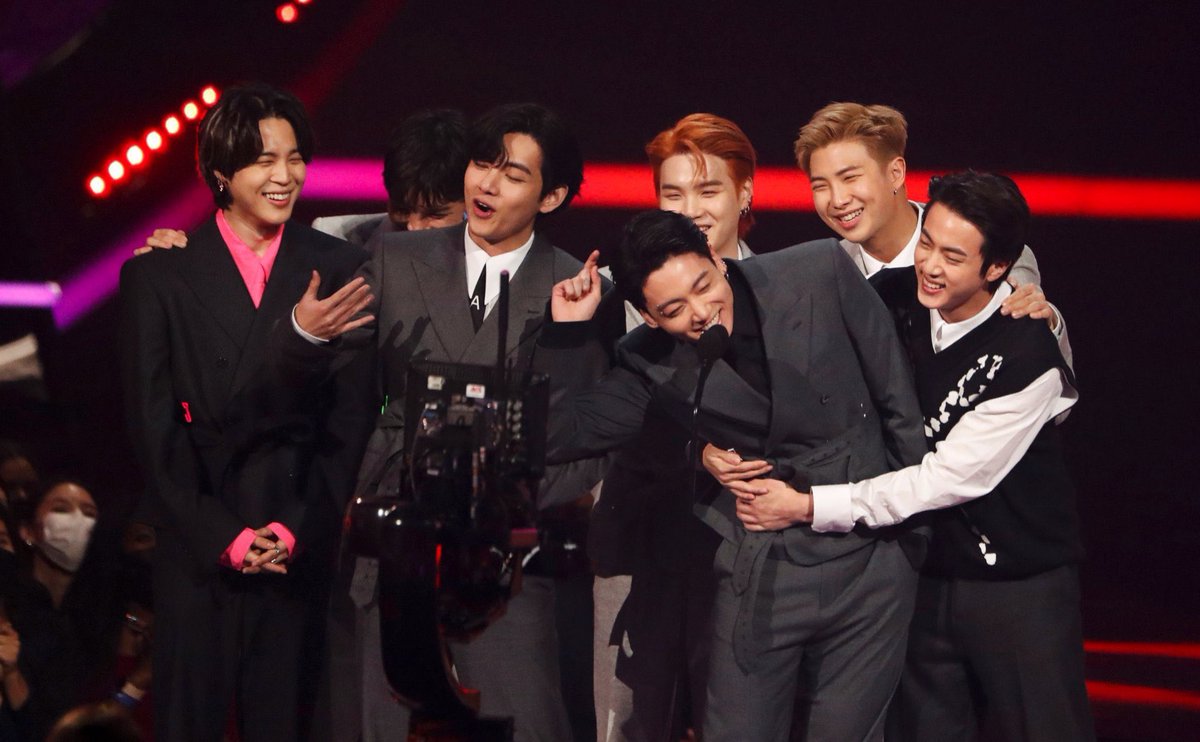 Dee🦋⁷ | ARIRANG tweet media