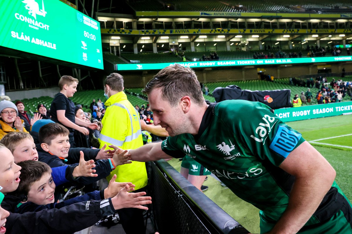 connachtrugby's tweet photo. THREE. MORE. YEARS.

#Carty2025 https://t.co/dQrz2QRV1t
