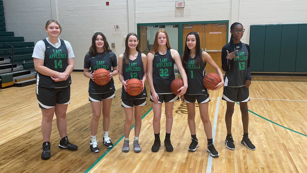 Coach Elliott tweet media