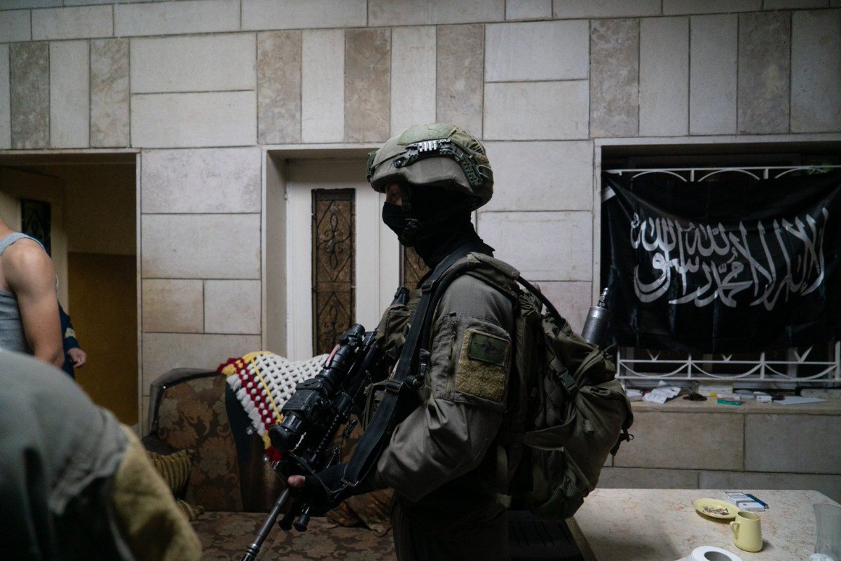 كشف النقاب – قوات جيش الدفاع وبالتعاون مع الشاباك وشرطة إسرائيل تحبط خلية