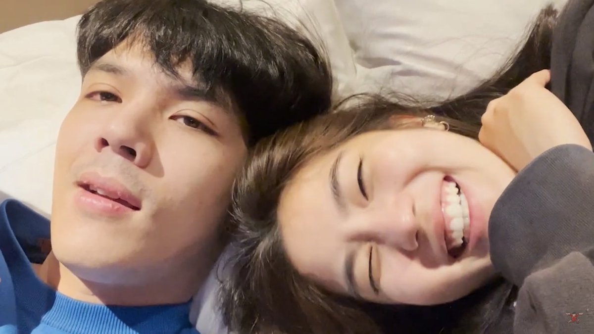 Nutkoong2's tweet photo. หม่ามี้ยิ้มแบบนี้ fc ตายเลยน่ารักมาก🥰🥰🥰 #นิกกี้ก้อย https://t.co/3nwq72v3n1