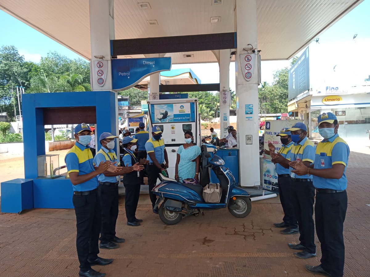 BpcRetailTvl's tweet photo. Congratulations to all the lucky customers who won Rs 200/- free fuel during #Happy Hours Campaign in the districts of Tirunelveli Retail Territory @BPCLimited @BPCLRetail @8singhi https://t.co/KI8cQzVnxv