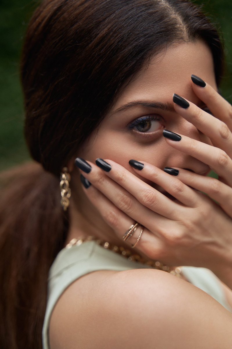 Vedhika4u's tweet photo. What do you see? 🧿 📸 @dieppj https://t.co/it0slZAfFj