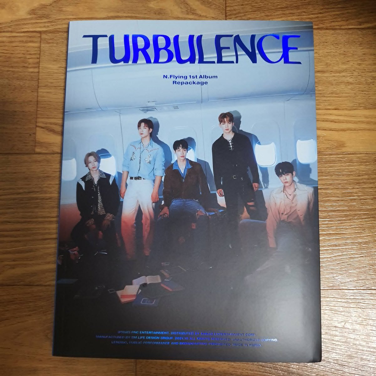 roookiesmart's tweet photo. wts lfb ph 

N.flying 1st album repackage : TURBULENCE
90 pesos

— unsealed (undisclosed inclus)
—dec-jan eta
—dop &amp; doo: november 29
—mop: gcash, mod: sco

https://t.co/UMhmENl4Rs https://t.co/SzAOol70o2