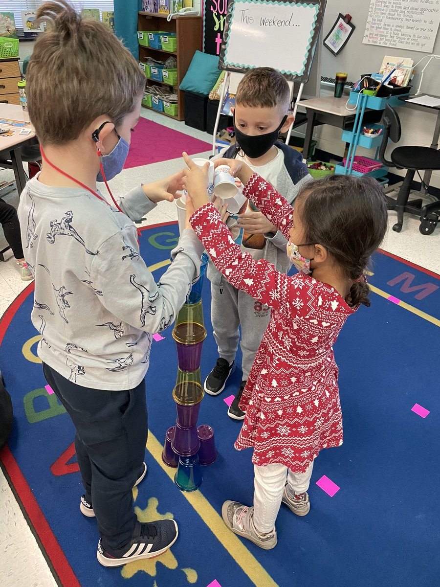 Ms_Small_'s tweet image. Our first graders are collaborating and communicating during our cup stacking challenge this morning. We love community building on Monday mornings! #The5Cs