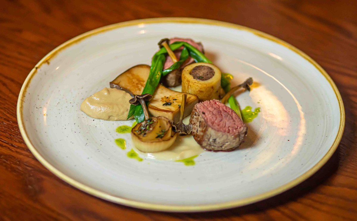 CorkBilly's tweet photo. Athlone Food Circle launch showcase video https://t.co/FQP9HM27Hf #BeansandLeaves #BastionKitchen @Irelandshidden1 #GlassonLakehouse @DeadCentreBrew #AthloneFoodCircle #PralineChocolaterie @Thymeathlone https://t.co/snlqnKidvF