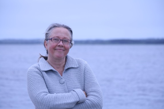 DptAgro's tweet image. Professor Lis Wollesen de Jonge has received the prestigious @SSSA_soils &quot;Don and Betty Kirkham Soil Physics Award&quot;  for her unique contribution to #research in soil physics.  She is the 24th recipient and the third woman ever to receive the honor. 🤩🏆

agro.au.dk/en/current-new…