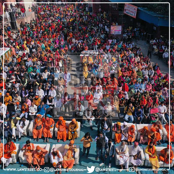 LawstreetJ's tweet photo. After #VakeelSaab’s successful movement to remove #coloniallaws from India, another first ever #revolutionary movement has been initiated by Vakeel Saab to free 4 lac #HinduTemples which are under #governmentcontrol since 158 long years.  @AshwiniUpadhyay #FreeHinduTemples https://t.co/C4WR9b2AIK