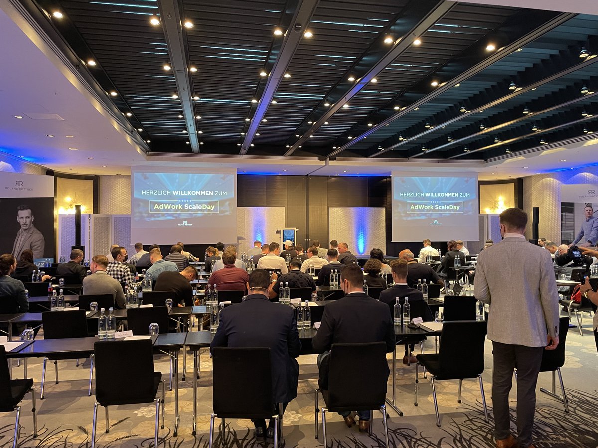 myos_finance's tweet photo. Am Samstag waren Enrico und Taner von Myos auf dem AdWork ScaleDay in Düsseldorf. 🥳
Neben spannenden Vorträgen von Roland Röttger und Markus Pfister konnten wir mit vielen Amazon-Experten networken und ein paar unserer Kunden persönlich treffen.
 #myos #event #amazon https://t.co/29YCf22Voz