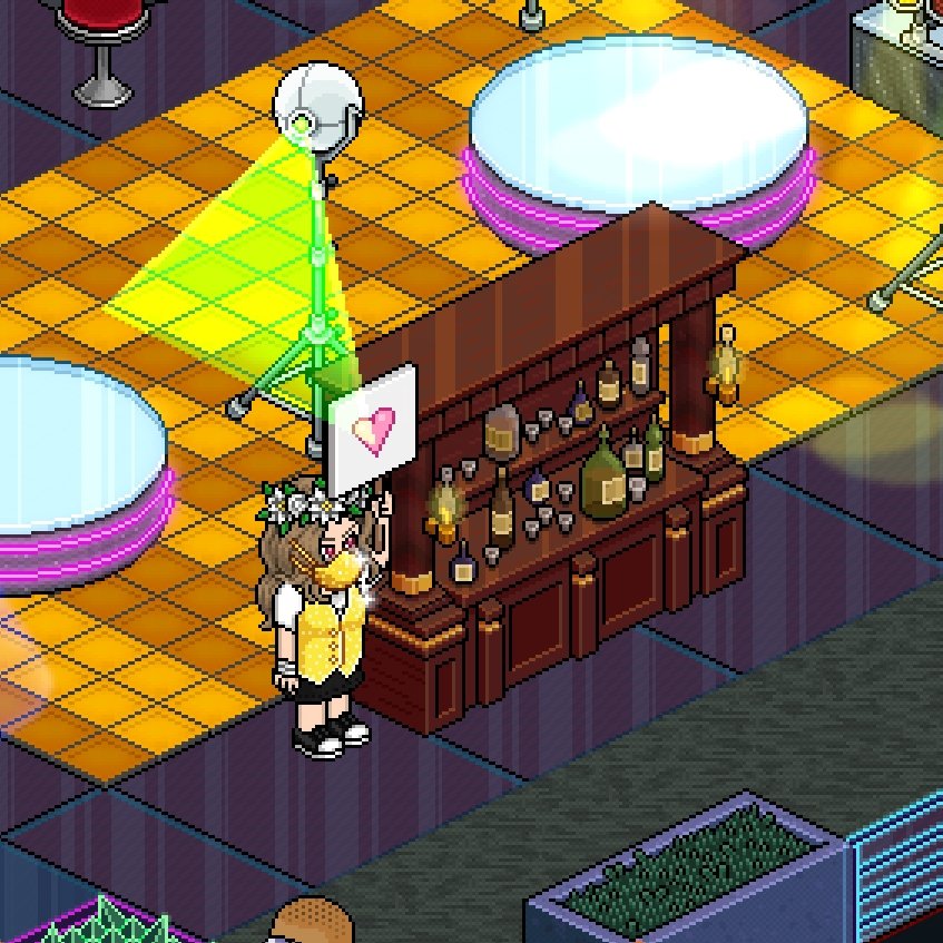 valeria78900's tweet photo. 📢🌲sorteitoooooo🌲📢gánate este hermoso mueble bar 🎊🍸🍹🍺🍻
🍻Seguirme 
🍺RT y fv 
🥵🍹Etiqueta a tu amig@ a quien le encanta el trago 🍺🍻🍸 (opcional 5cred)
📢Sorteo finaliza el domingo 28/11📢 https://t.co/bL6xUpeM4X