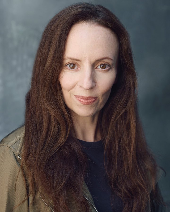 msgiselleparker's tweet image. Let’s get out there! New headshot to show I’m not always evil and an updated showreel on Spotlight: spotlight.com/9094-6758-7139 Let’s do this! 💪 #novemberpromotion @SupportBritish @BAMACTORS