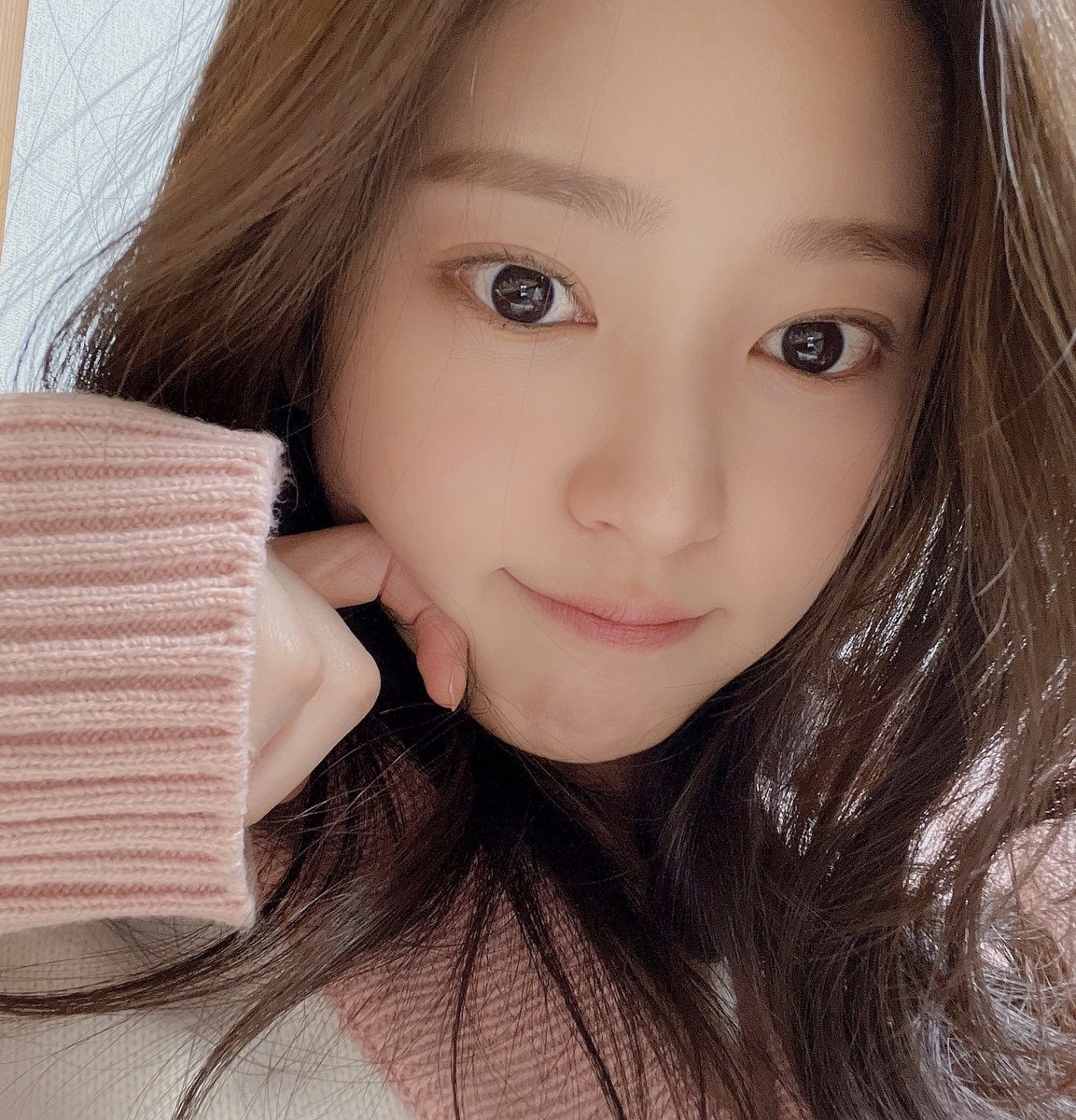 grollaze's tweet image. Minguri 🙈

#KimMinju #Photoshop #CameraRawFilter